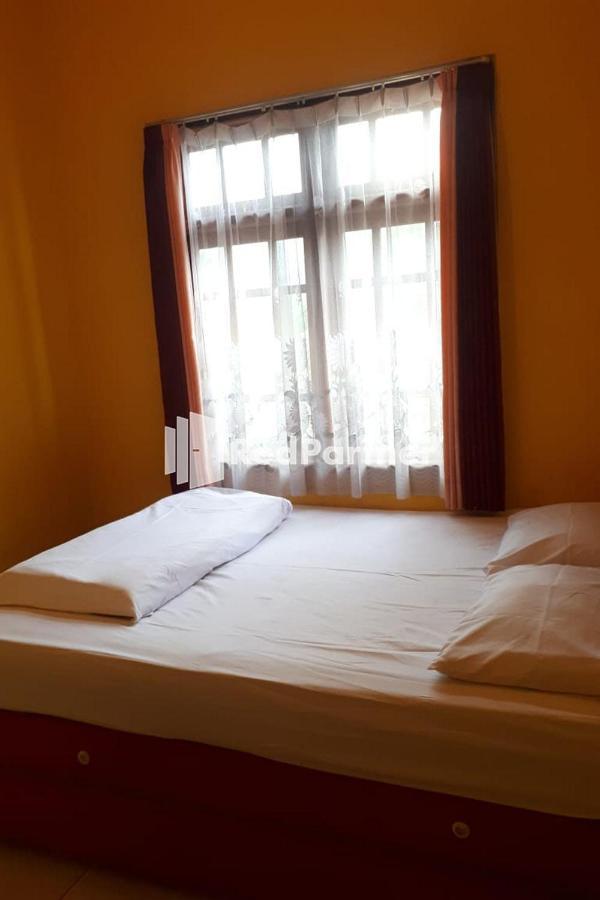Bromo Indah Lestari Homestay Mitra Reddoorz Pasuruan Buitenkant foto
