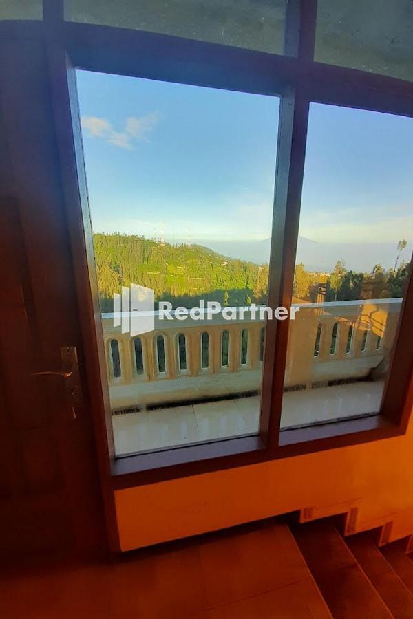 Bromo Indah Lestari Homestay Mitra Reddoorz Pasuruan Buitenkant foto