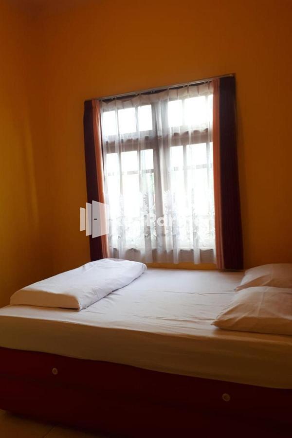 Bromo Indah Lestari Homestay Mitra Reddoorz Pasuruan Buitenkant foto