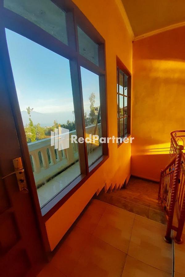 Bromo Indah Lestari Homestay Mitra Reddoorz Pasuruan Buitenkant foto