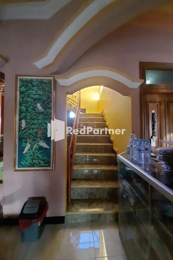 Bromo Indah Lestari Homestay Mitra Reddoorz Pasuruan Buitenkant foto