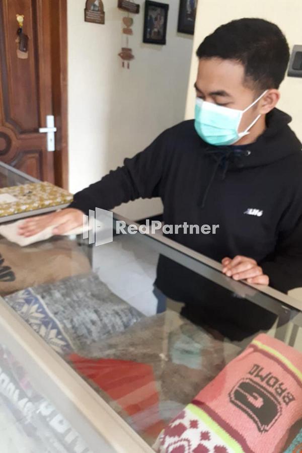 Bromo Indah Lestari Homestay Mitra Reddoorz Pasuruan Buitenkant foto